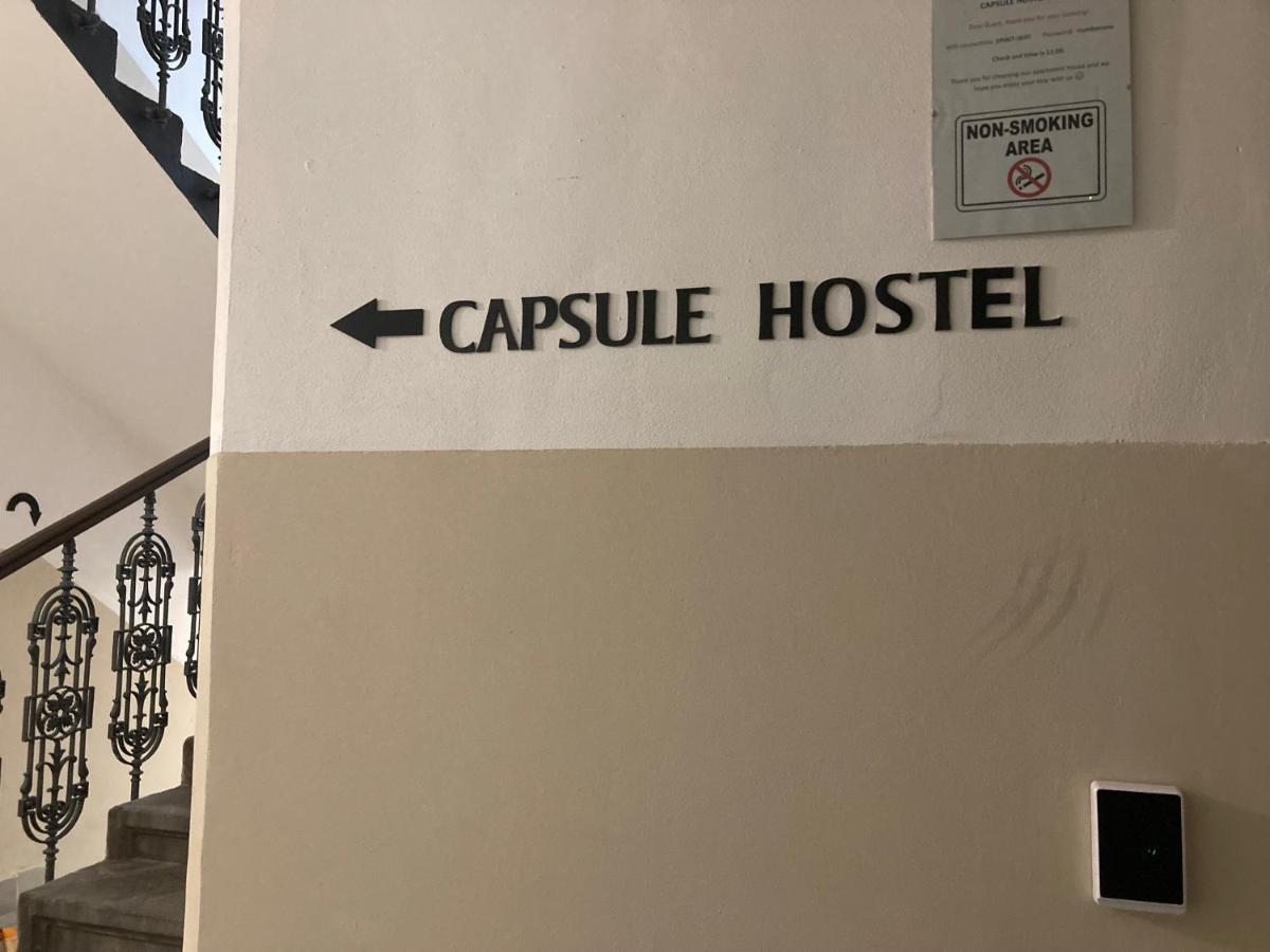 Capsule Zizkov Tower Praga